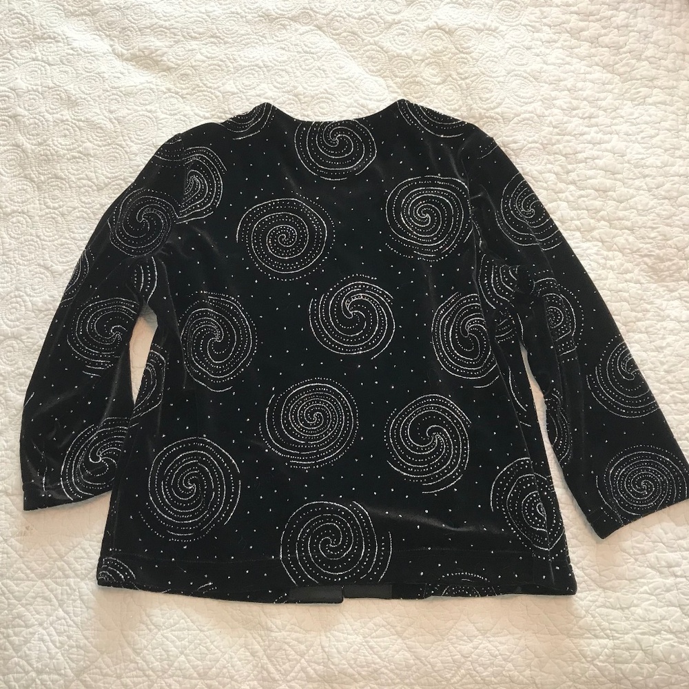 Dressy Briggs NY black velour faux 2-piece with glittery silver swirls (PL) - Picture 8 of 16